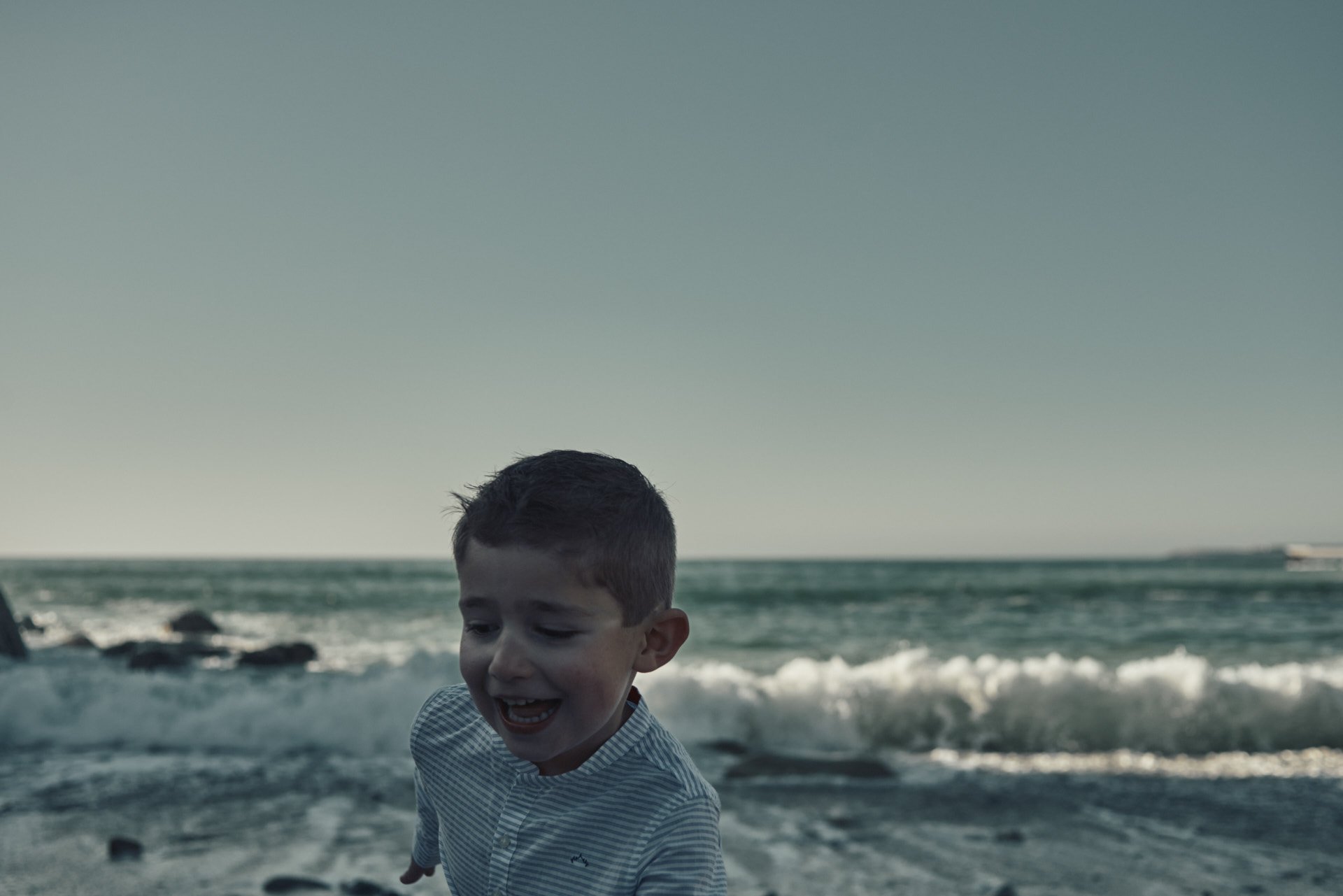 fotografos-comuniones-diferentes-coruna-playa-valcovo-arteixo-ferrol-ferrolterra