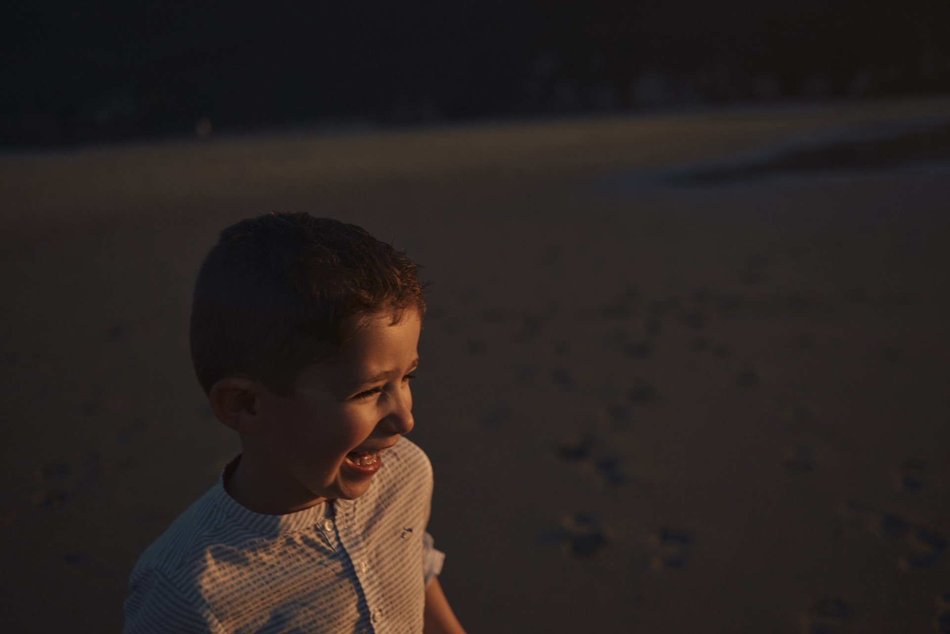 fotografos-comuniones-diferentes-coruna-playa-valcovo-arteixo-ferrol-ferrolterra